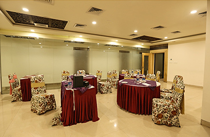 hotel in mp nagar